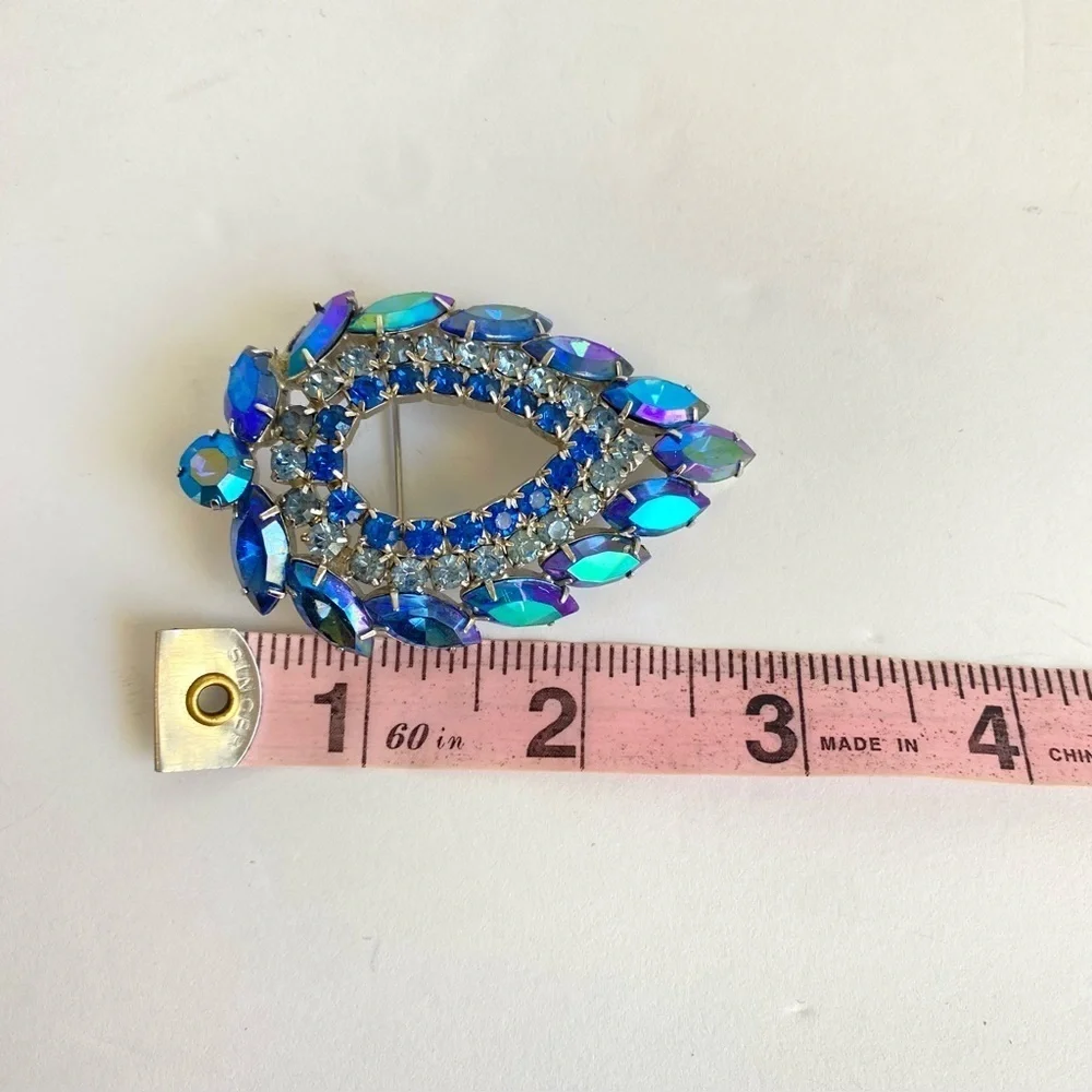Aurora Borealis Blue Rhinestone Brooch Sarah Coventry Juliana D & E‎ Vintage Pin
